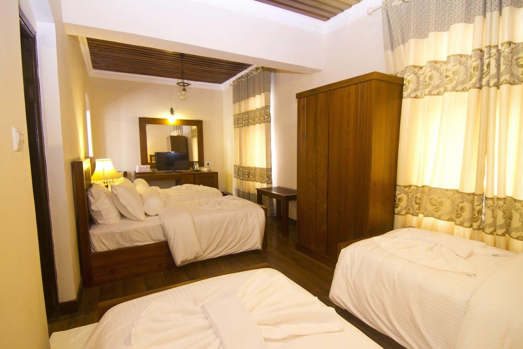 נוארה אליה Serene Villa מראה חיצוני תמונה
